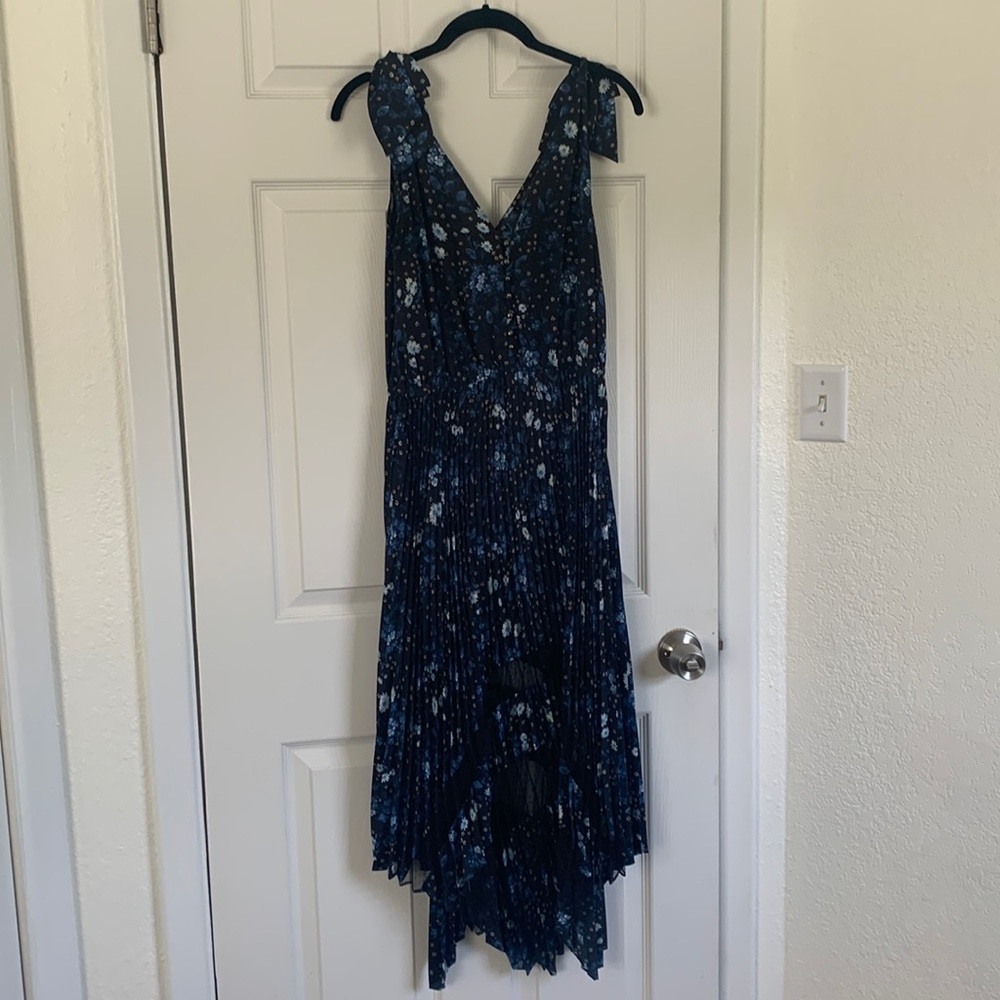 The Koople dress size 1, gorgeous blue floral